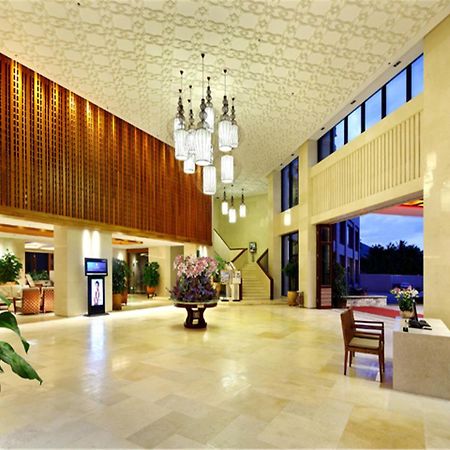 Gentle Grown Sanya Seashore Hotel Экстерьер фото