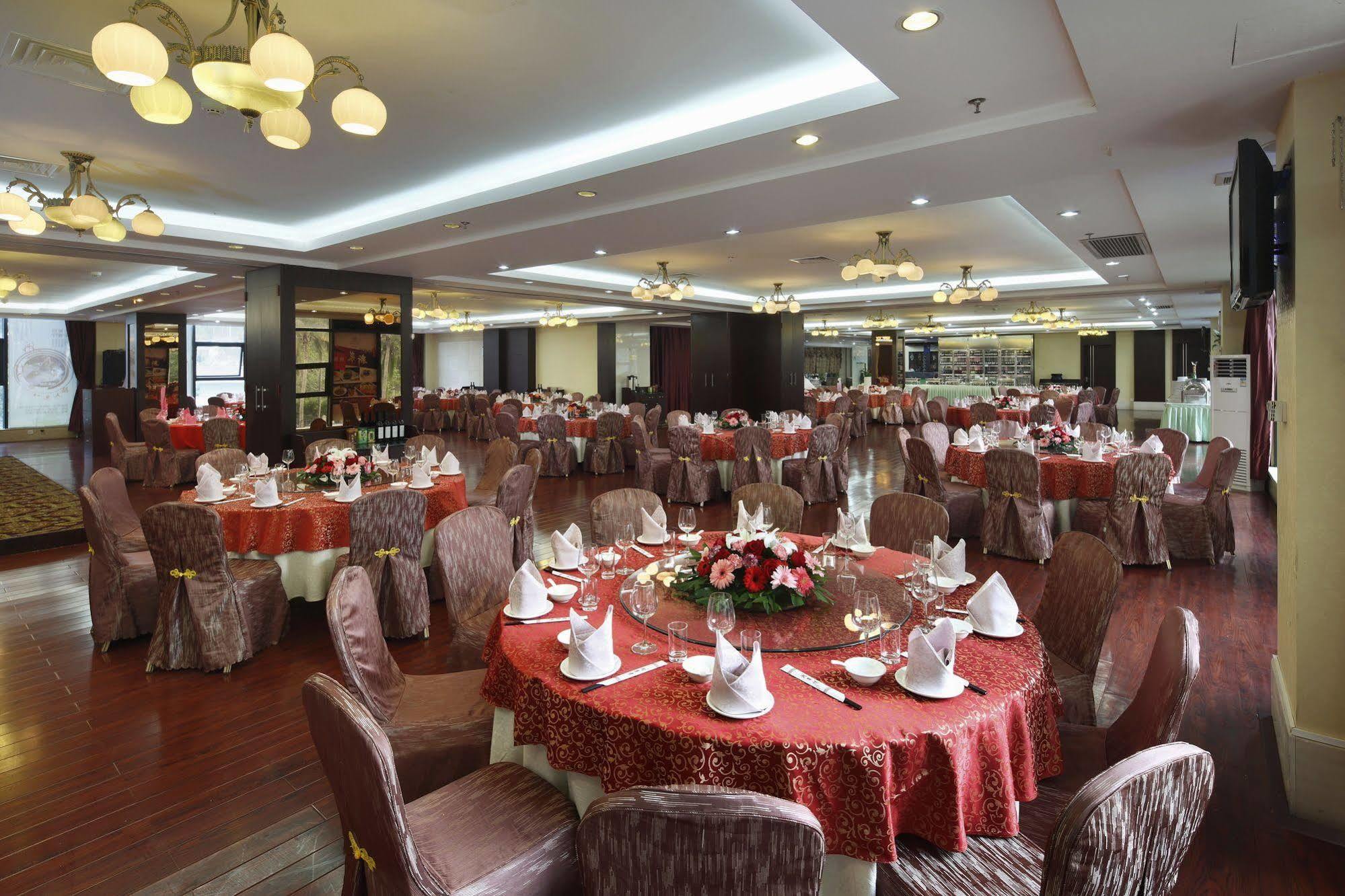 Gentle Grown Sanya Seashore Hotel Экстерьер фото