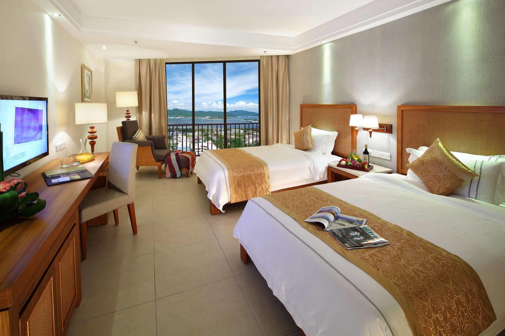 Gentle Grown Sanya Seashore Hotel Экстерьер фото