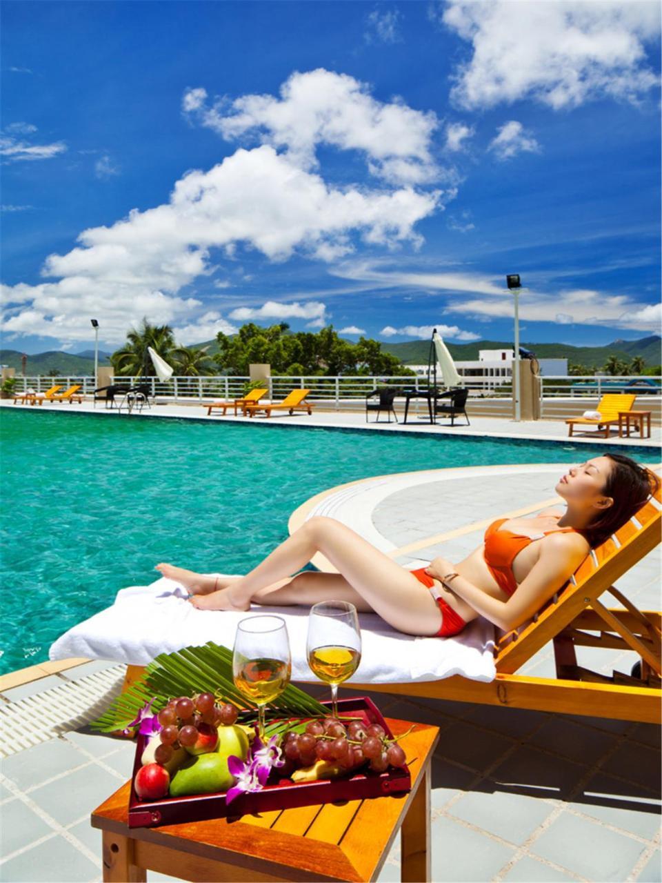 Gentle Grown Sanya Seashore Hotel Экстерьер фото