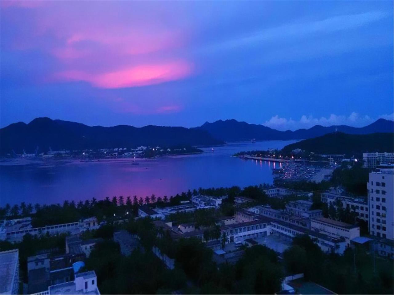 Gentle Grown Sanya Seashore Hotel Экстерьер фото